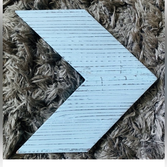 Rustic Wood home decor - Picture 5 of 6